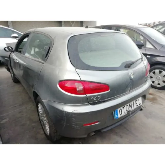ALFA ROMEO 147 (190) '2005 1.6 16V CAT GRIS