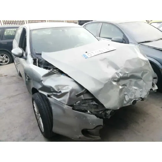 ALFA ROMEO 147 (190) '2005 1.6 16V CAT GRIS