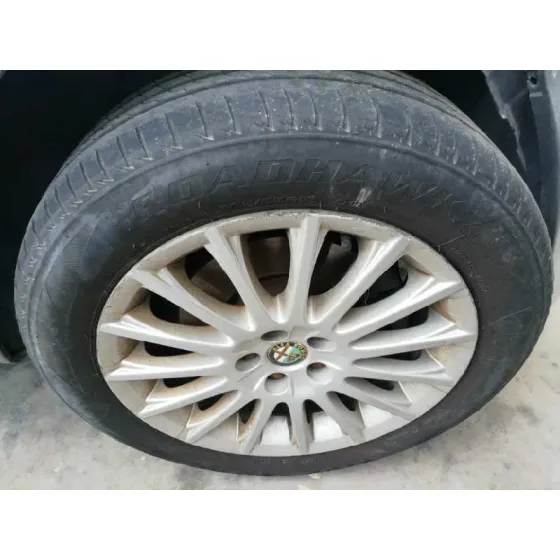 ALFA ROMEO 147 (190) '2005 1.6 16V CAT GRIS