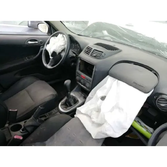 ALFA ROMEO 147 (190) '2005 1.6 16V CAT GRIS