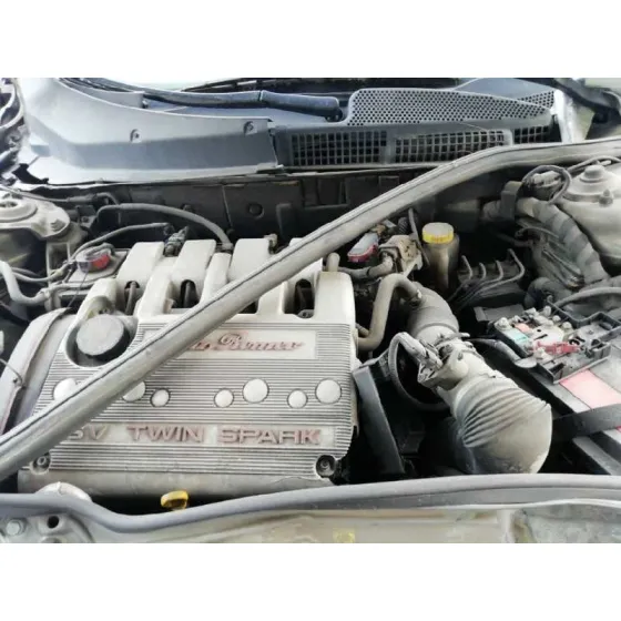 ALFA ROMEO 147 (190) '2005 1.6 16V CAT GRIS