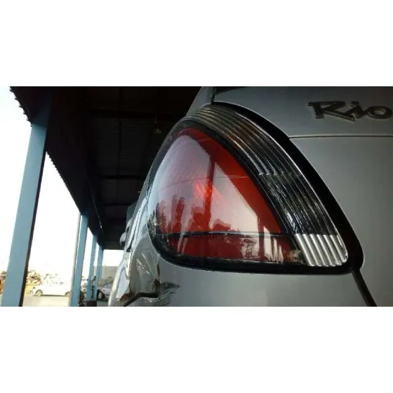 KIA RIO '2006 1.4 ACTIVE GRIS PLATA