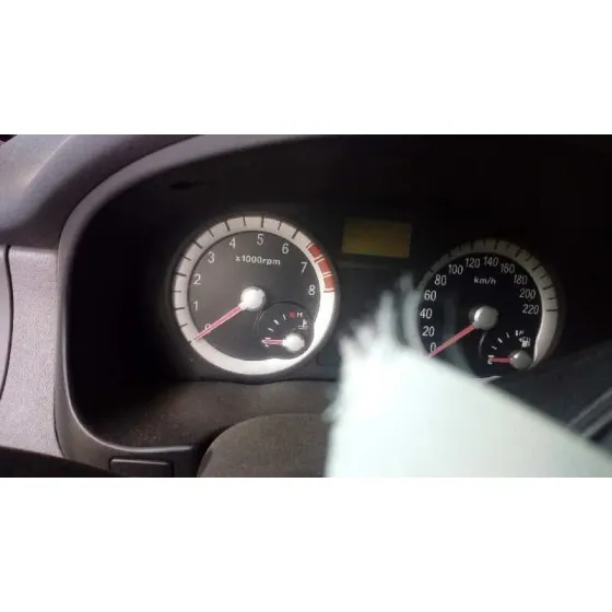 KIA RIO '2006 1.4 ACTIVE GRIS PLATA