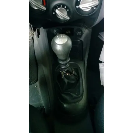 KIA RIO '2006 1.4 ACTIVE GRIS PLATA
