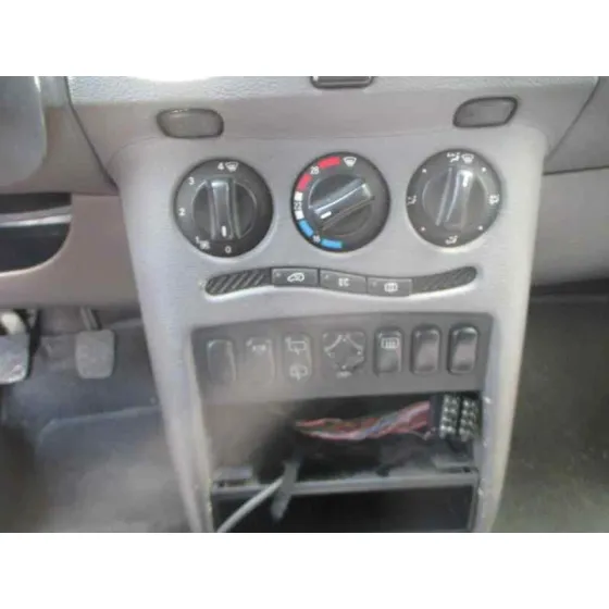 MERCEDES CLASE A (W168) '2001 170 CDI (168.008) ROJO