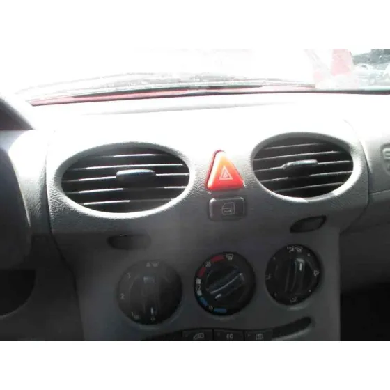 MERCEDES CLASE A (W168) '2001 170 CDI (168.008) ROJO