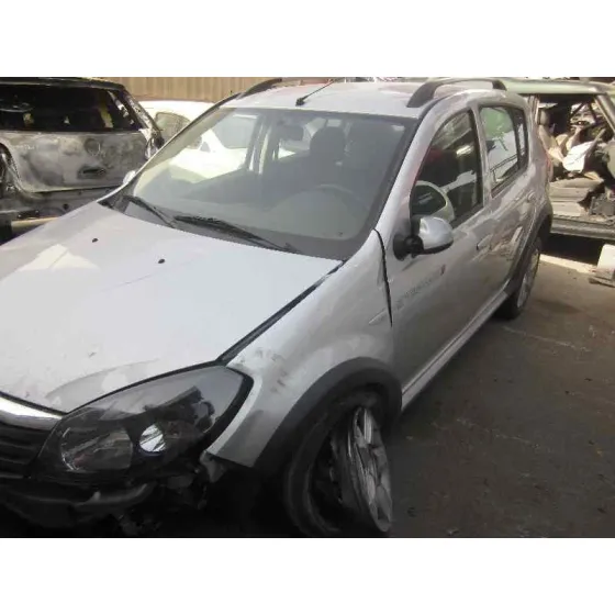 DACIA SANDERO '2010 1.5 DCI DIESEL CAT GRIS