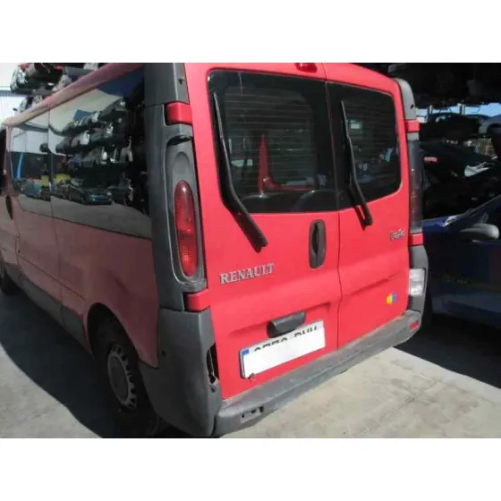 RENAULT TRAFIC COMBI (AB 4.01) '2005 9 - PLAZAS (L2H1) ACRISTALADO, COMBI LARGO ROJA