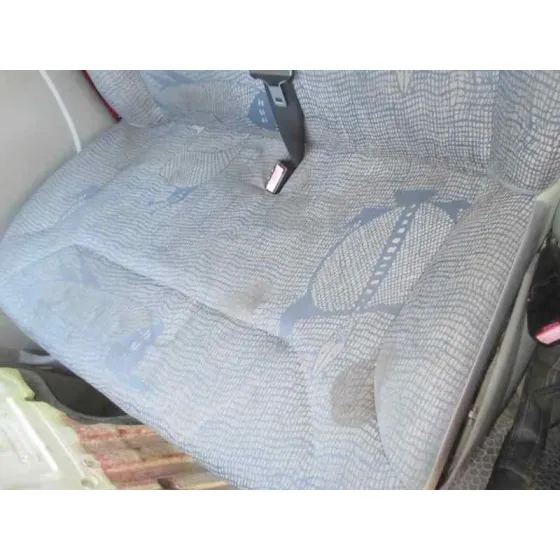 RENAULT TRAFIC COMBI (AB 4.01) '2005 9 - PLAZAS (L2H1) ACRISTALADO, COMBI LARGO ROJA