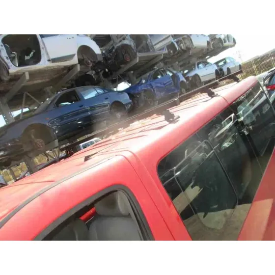 RENAULT TRAFIC COMBI (AB 4.01) '2005 9 - PLAZAS (L2H1) ACRISTALADO, COMBI LARGO ROJA
