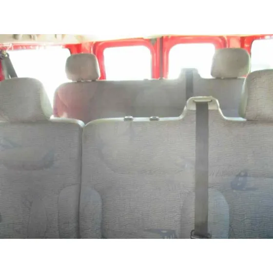 RENAULT TRAFIC COMBI (AB 4.01) '2005 9 - PLAZAS (L2H1) ACRISTALADO, COMBI LARGO ROJA