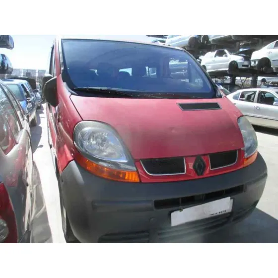 RENAULT TRAFIC COMBI (AB 4.01) '2005 9 - PLAZAS (L2H1) ACRISTALADO, COMBI LARGO ROJA