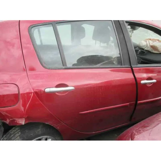 RENAULT CLIO III '2009 AUTHENTIQUE ROJO