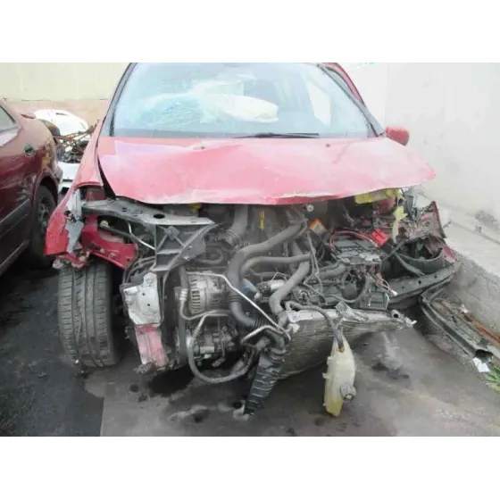 RENAULT CLIO III '2009 AUTHENTIQUE ROJO