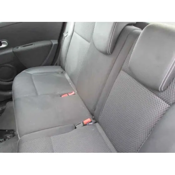 RENAULT CLIO III '2009 AUTHENTIQUE ROJO