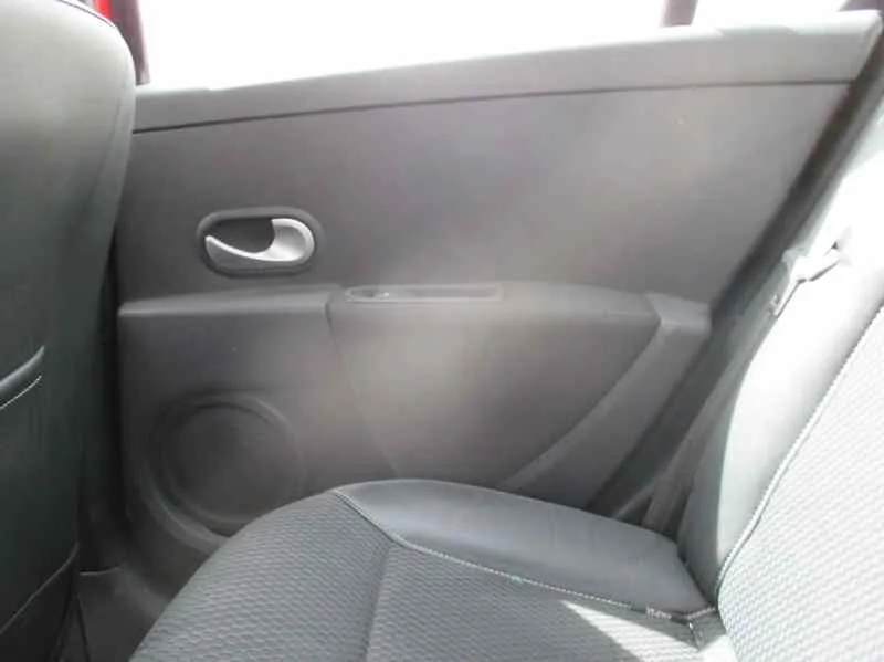 RENAULT CLIO III '2009 AUTHENTIQUE ROJO