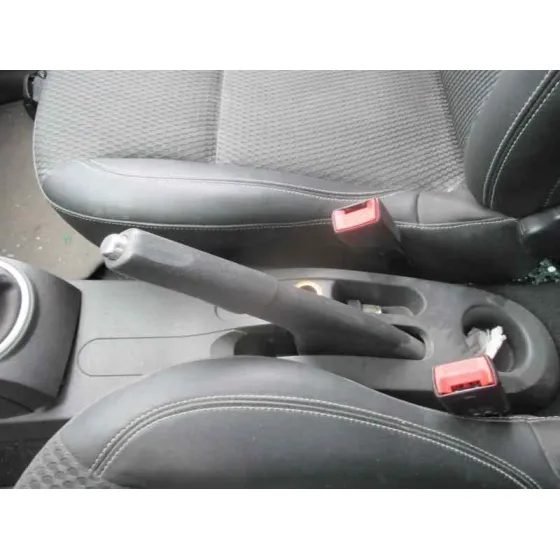 RENAULT CLIO III '2009 AUTHENTIQUE ROJO
