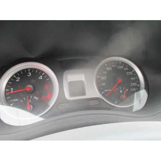 RENAULT CLIO III '2009 AUTHENTIQUE ROJO