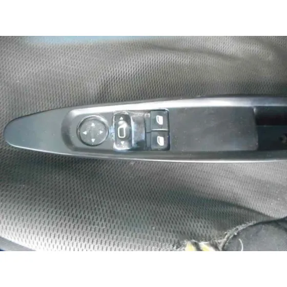CITROEN C4 COUPE '2005 VTR NEGRO