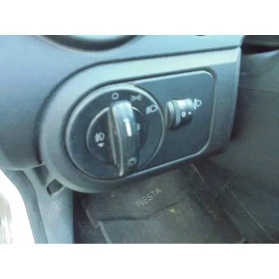 FORD FIESTA (CBK) '2002 AMBIENTE BLANCO