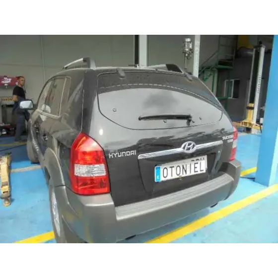 HYUNDAI TUCSON (JM) '2004 2.0 CRDI COMFORT (4WD) NEGRO