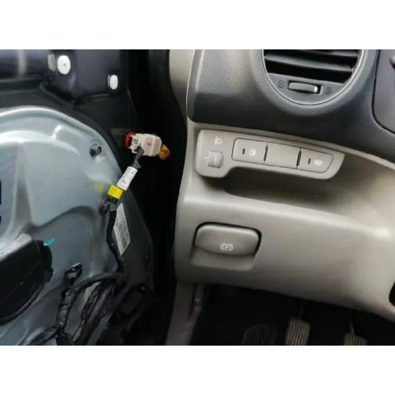 KIA CARENS (UN) '2010 2.0 CRDI GRIS OSCURA