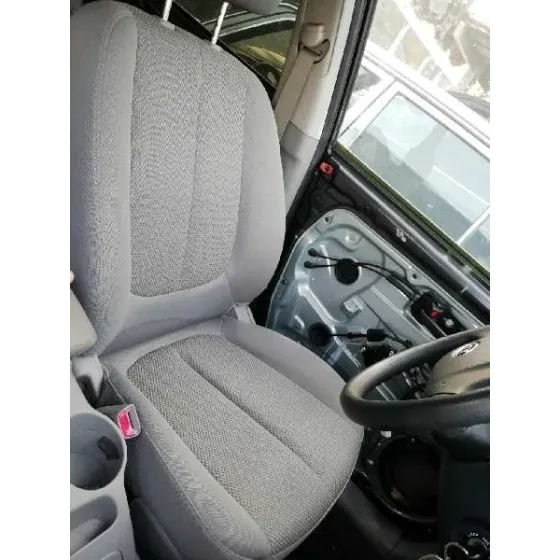 KIA CARENS (UN) '2010 2.0 CRDI GRIS OSCURA