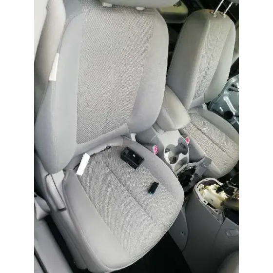 KIA CARENS (UN) '2010 2.0 CRDI GRIS OSCURA