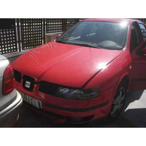 SEAT LEON (1M1) '2003 SIGNO ROJO