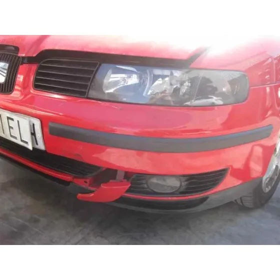 SEAT LEON (1M1) '2003 SIGNO ROJO