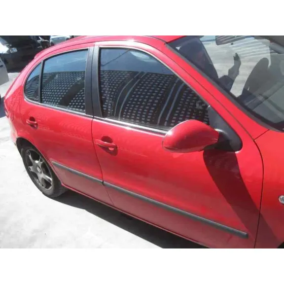 SEAT LEON (1M1) '2003 SIGNO ROJO