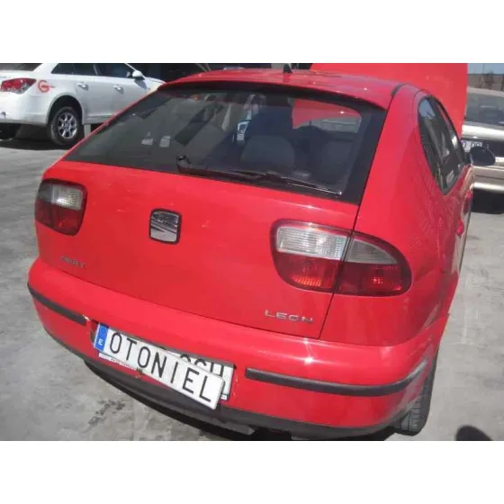 SEAT LEON (1M1) '2003 SIGNO ROJO