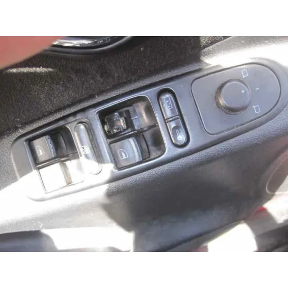 SEAT LEON (1M1) '2003 SIGNO ROJO