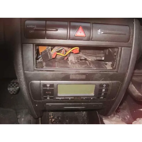 SEAT LEON (1M1) '2003 SIGNO ROJO
