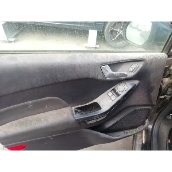 FORD FIESTA (CE1) '2018 TREND NEGRO