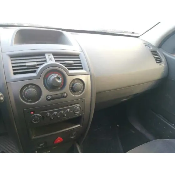 RENAULT MEGANE II BERLINA 5P '2005 CONFORT AUTHENTIQUE GRIS