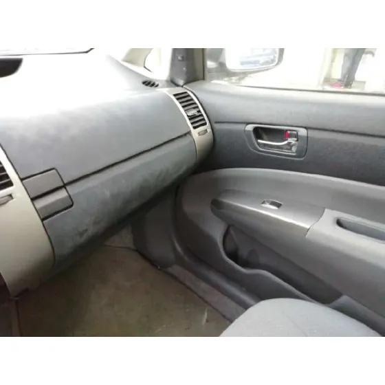 TOYOTA PRIUS (NHW20) '2006 1.5 CAT GRIS
