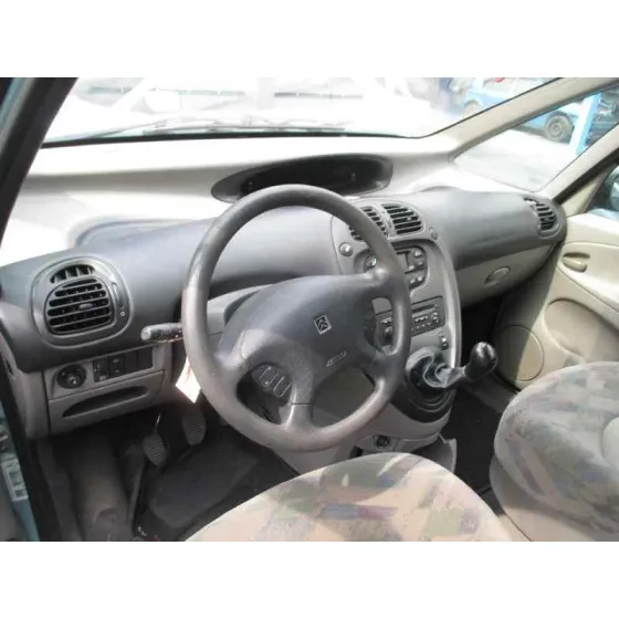 CITROEN XSARA PICASSO '2002 1.6 EXCLUSIVE VERDE