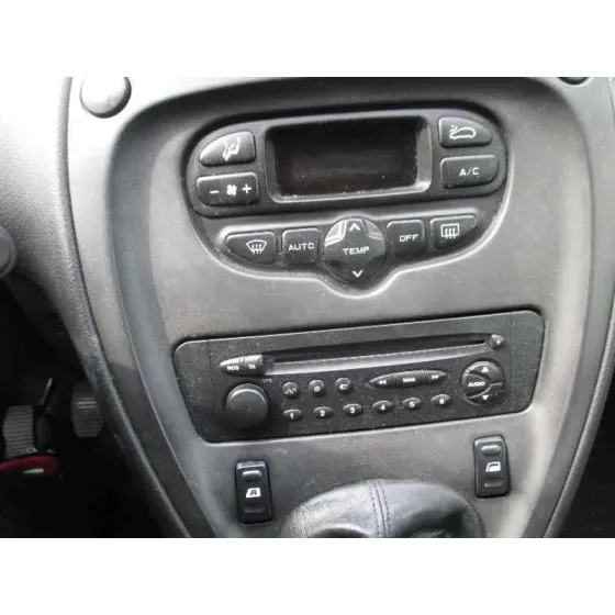 CITROEN XSARA PICASSO '2002 1.6 EXCLUSIVE VERDE