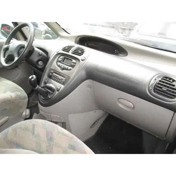 CITROEN XSARA PICASSO '2002 1.6 EXCLUSIVE VERDE