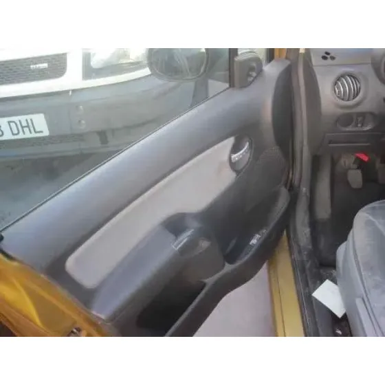 CITROEN C3 '2003 1.1 VIVACE DORADO
