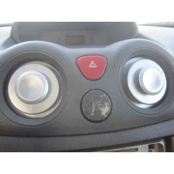 CITROEN C3 '2003 1.1 VIVACE DORADO