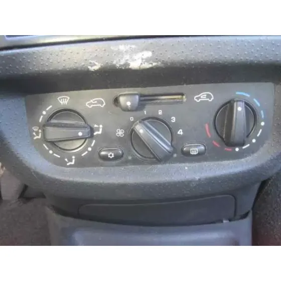 CITROEN C3 '2003 1.1 VIVACE DORADO
