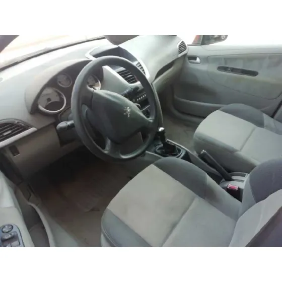 PEUGEOT 207 '2006 X-LINE ROJO