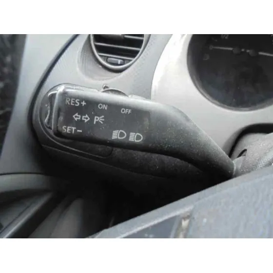 SEAT ALTEA (5P1) '2004 1.9 TDI AZUL METALIZADO