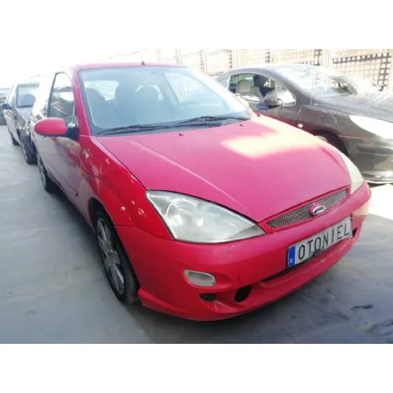 FORD FOCUS BERLINA (CAK) '2004 TREND ROJO