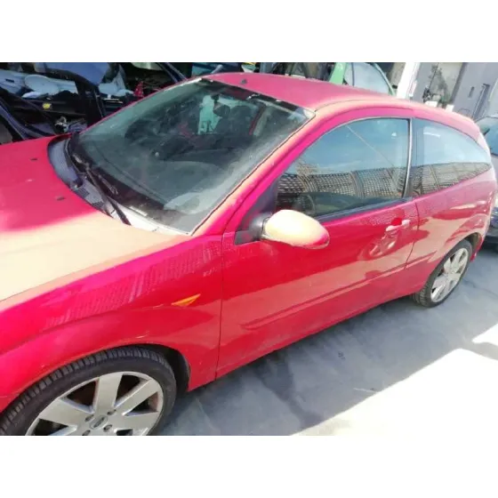 FORD FOCUS BERLINA (CAK) '2004 TREND ROJO