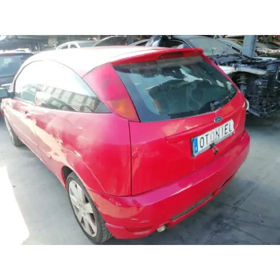 FORD FOCUS BERLINA (CAK) '2004 TREND ROJO