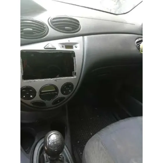 FORD FOCUS BERLINA (CAK) '2004 TREND ROJO