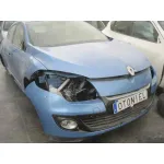 RENAULT MEGANE III BERLINA 5 P RENAULT MEGANE III BERLINA 5 P '2013 BOSE EDITION AZUL 2013